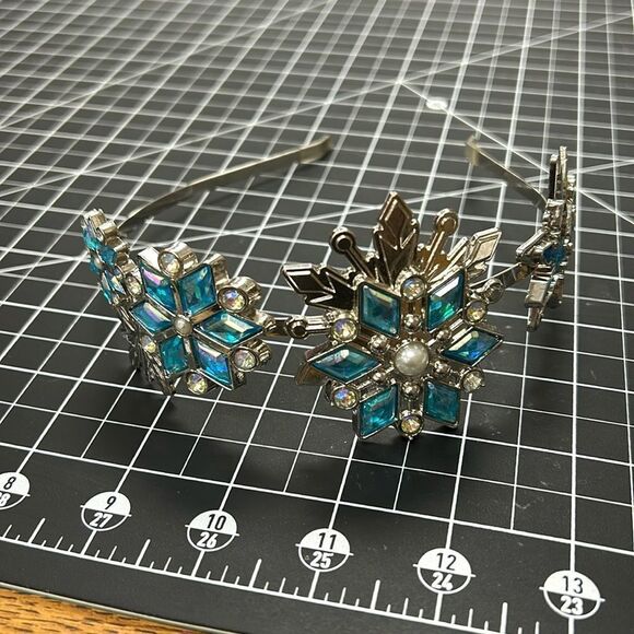 Disneyland Frozen Elsa Metal Headband Tiara Euro Disney - Picture 1 of 6